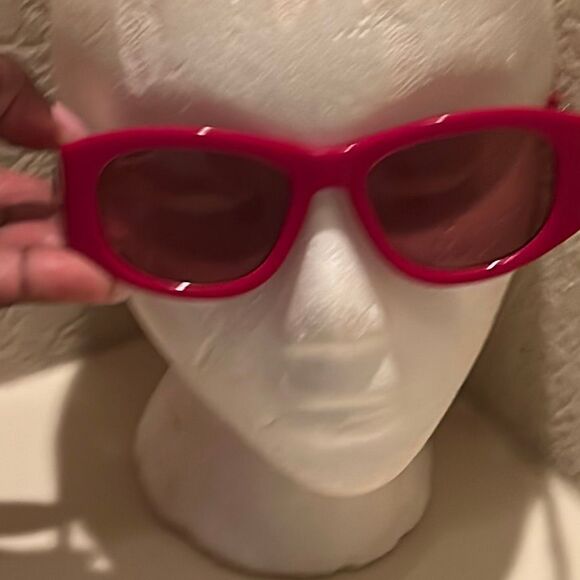 Ferragamo SF1082S Red Sunglasses Gold Gancini Logo Side Italian Luxe Euro Summer main image 9